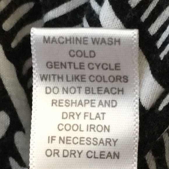 FINAL MARKDOWN Ladies’ cable & gauge Top (M) - Picture 9 of 13